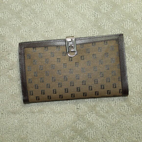 NWOT Fendi Brown Zucca Pattern Fold Leather Canvas Long Wallet Made in Italy - Picture 1 of 6